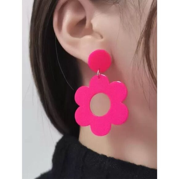 Flower Earrings - Picture 3 of 6